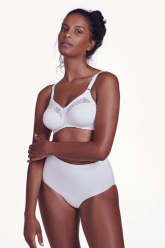 Grudnjak sa oblikovanim korpicama "Manja"