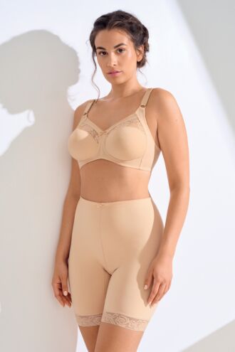 Grudnjak sa oblikovanim korpicama  "Manja"